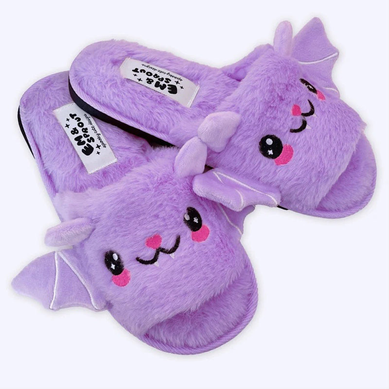 Cozy Bat Slippers – Plush & Spooky in Every Step